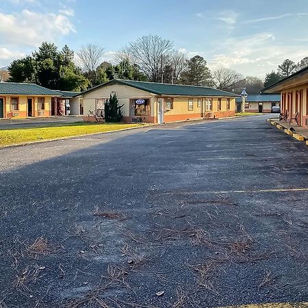 Hotel O Tallassee Hwy 14 Exterior photo