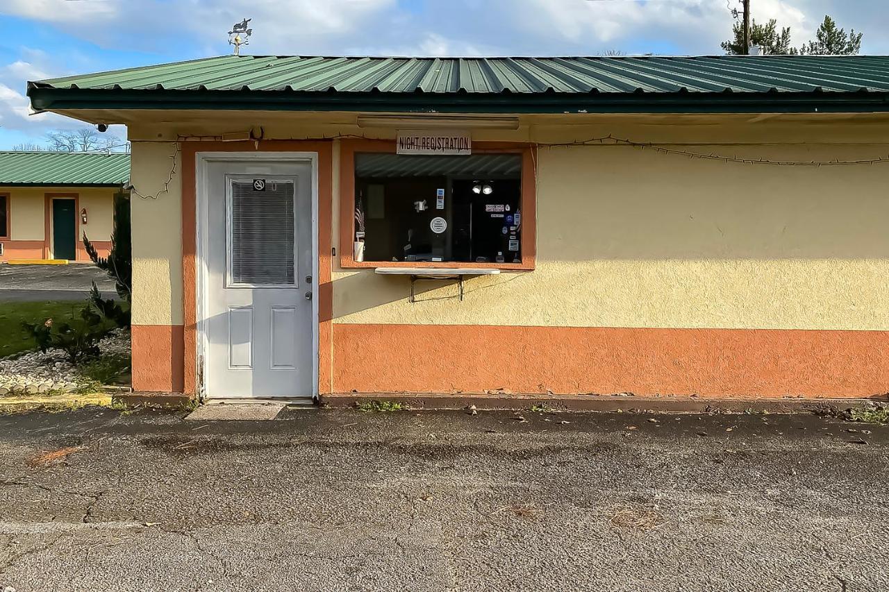 Hotel O Tallassee Hwy 14 Exterior photo